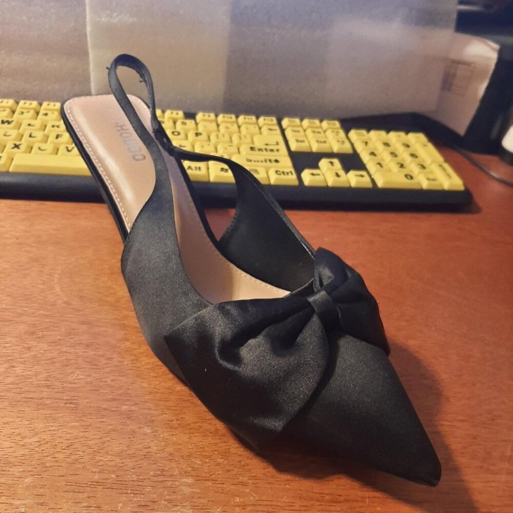 NEW ! Shoboo WMN Bow Slingback Heels Pointed Toe Kitten Pumps Elastic Strap Sz11